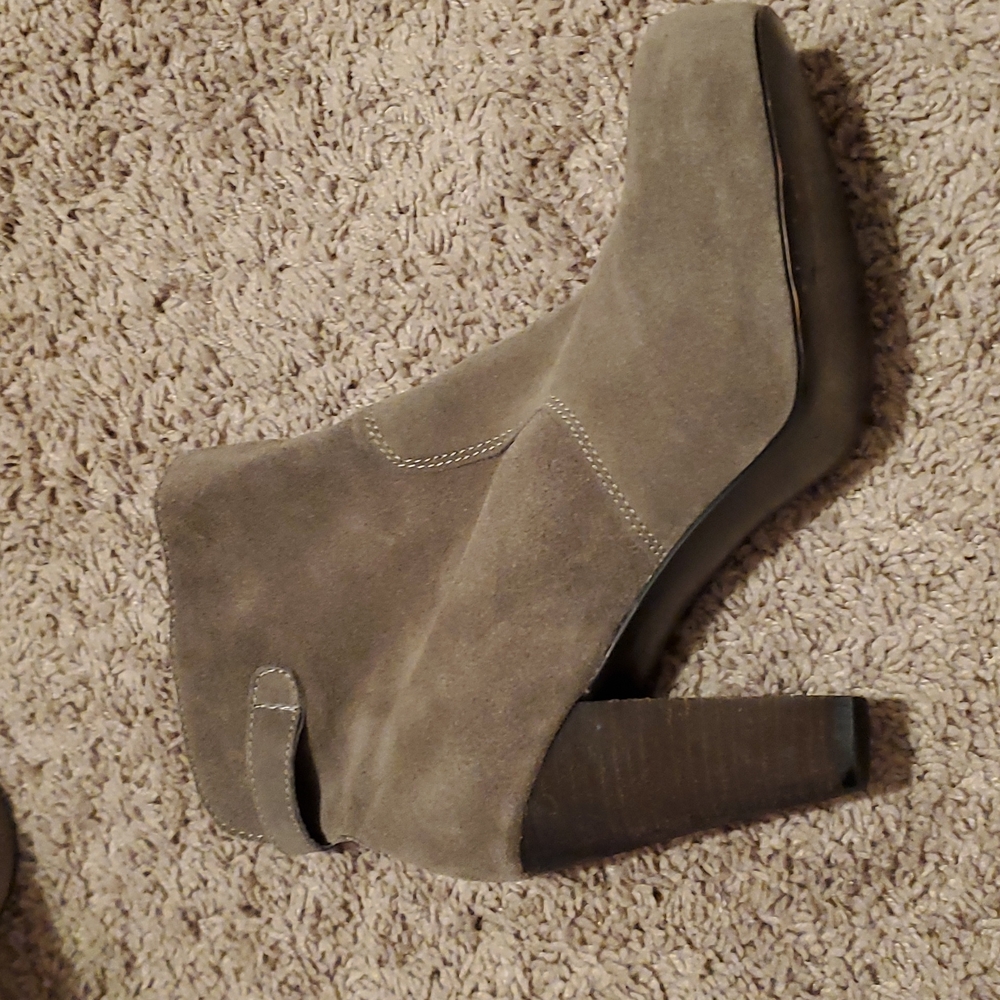 Size 11 Steve Madden platform bootie